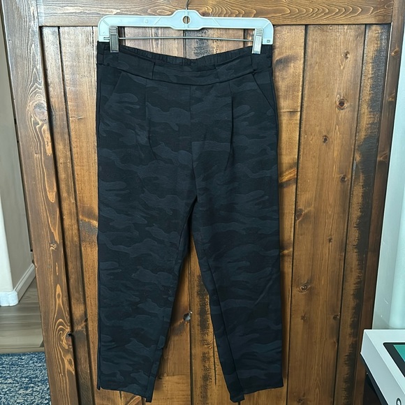 Venti 6 Polyblend Camo Pants, Size M - Picture 1 of 10